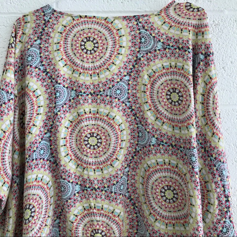 ⭐️Kaleidoscope Bohemian Kimono by Bethany Mota - Picture 6 of 7