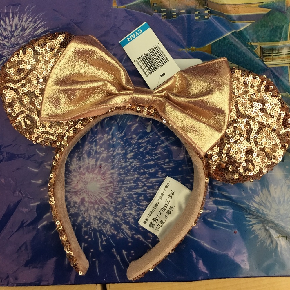 Rose gold Minnie Mouse ears