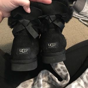 Bailey bow uggs 🎀🎀