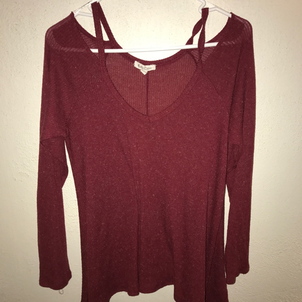 COLD SHOULDER ONLY WORN ONCE