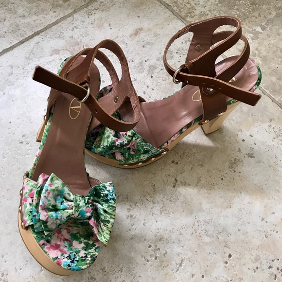Authentic RED VALENTINO meadow-print bow platforms - Picture 2 of 8