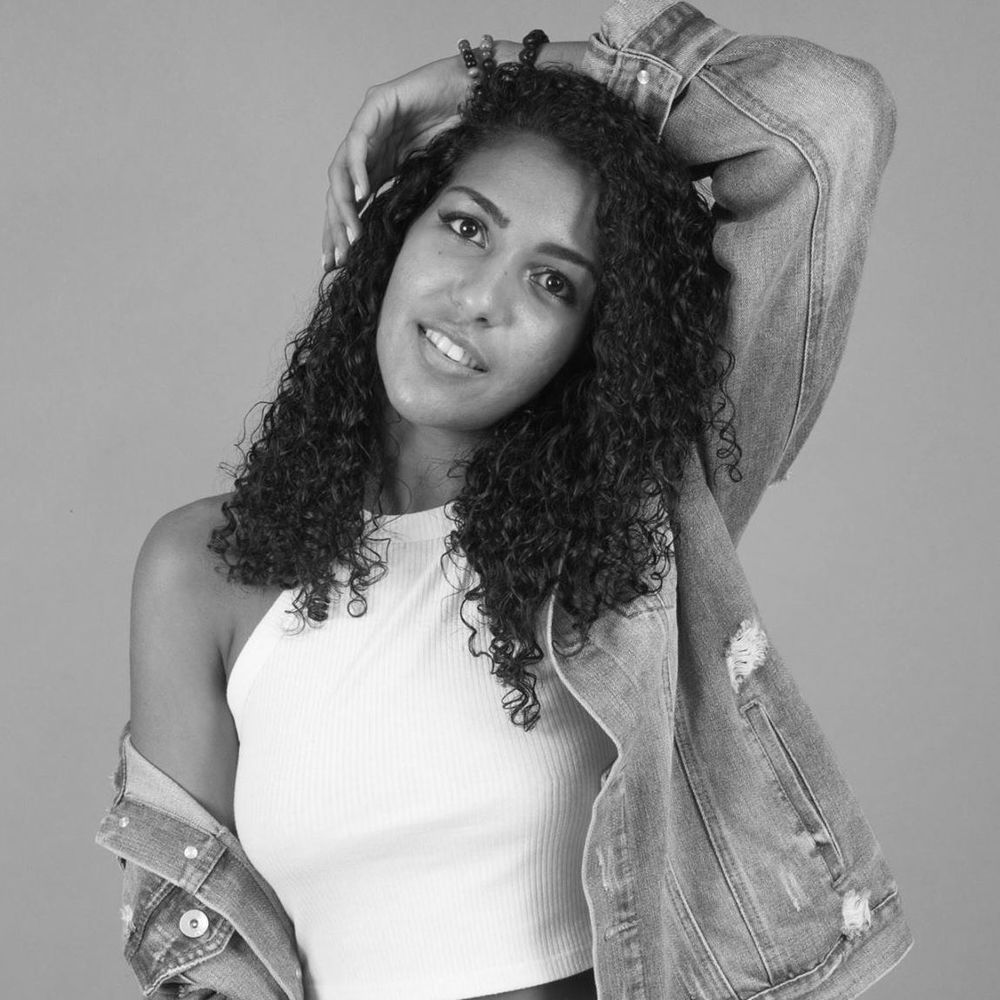 Meet your Posher, Caroline