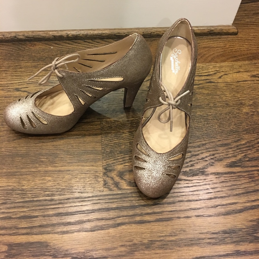 Seychelles heritage silver metallic heels size 11