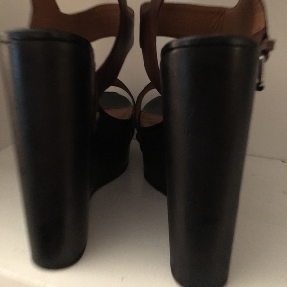 Platform heels - Picture 2 of 5