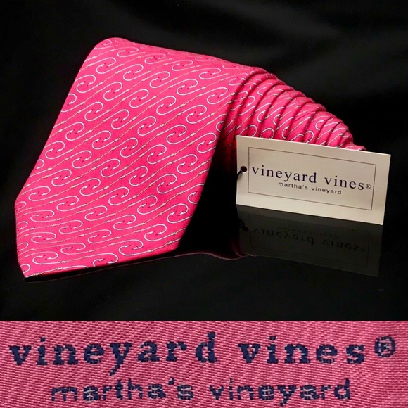 Vineyard Vines Other - Vineyard Vines Hook’s Fisherman Paradise  Tie