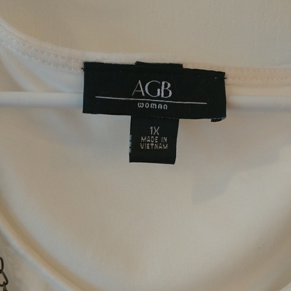 Women's Blouse - Picture 3 of 5