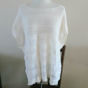Old Navy creamish short sleeved sweater