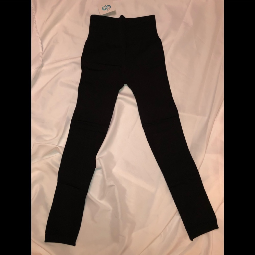 Infinity Raine leggings with tummy  control