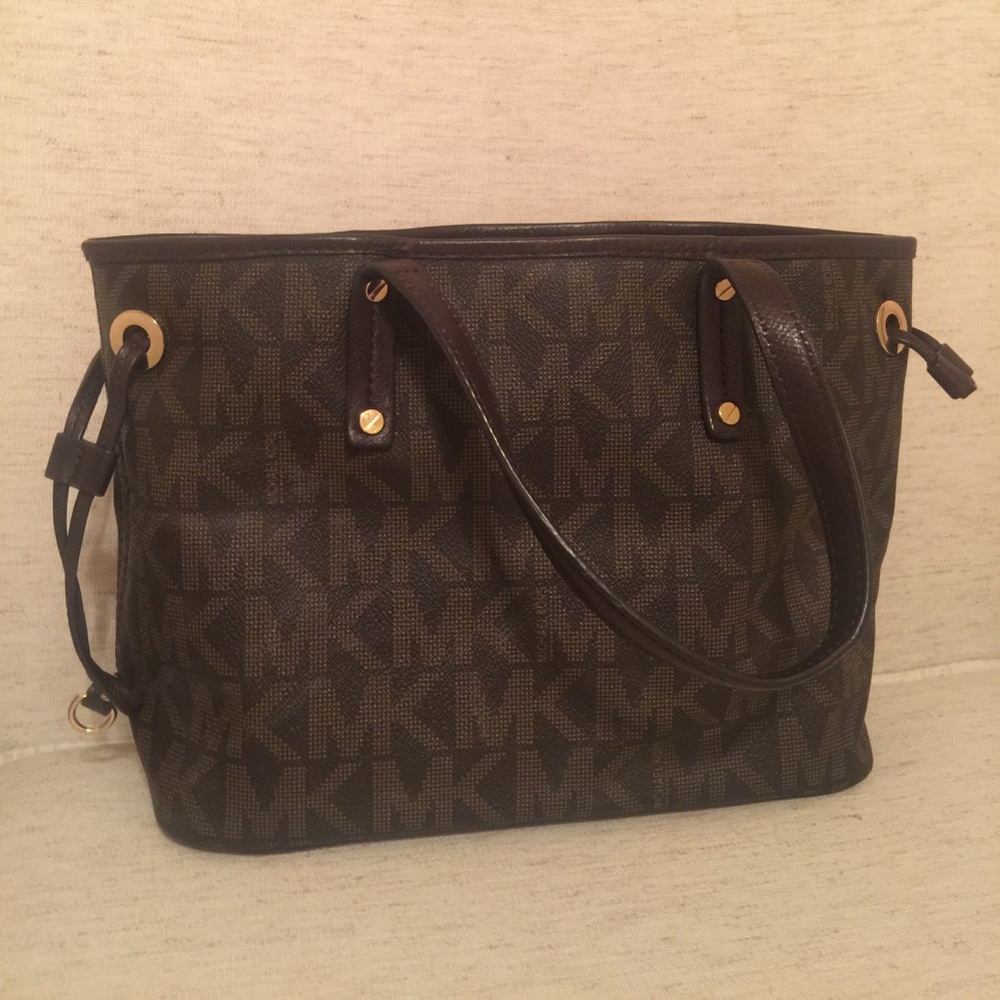 Michael Kors purse