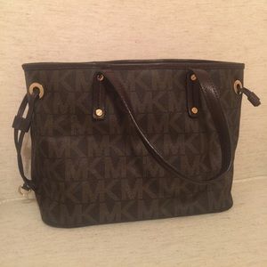 Michael Kors purse