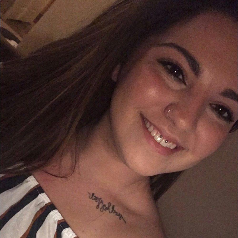 Meet your Posher, Cristin