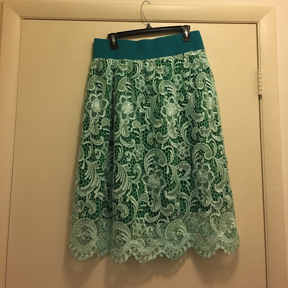 Women's One of a Kind Medium Mint Green Lace Skirt