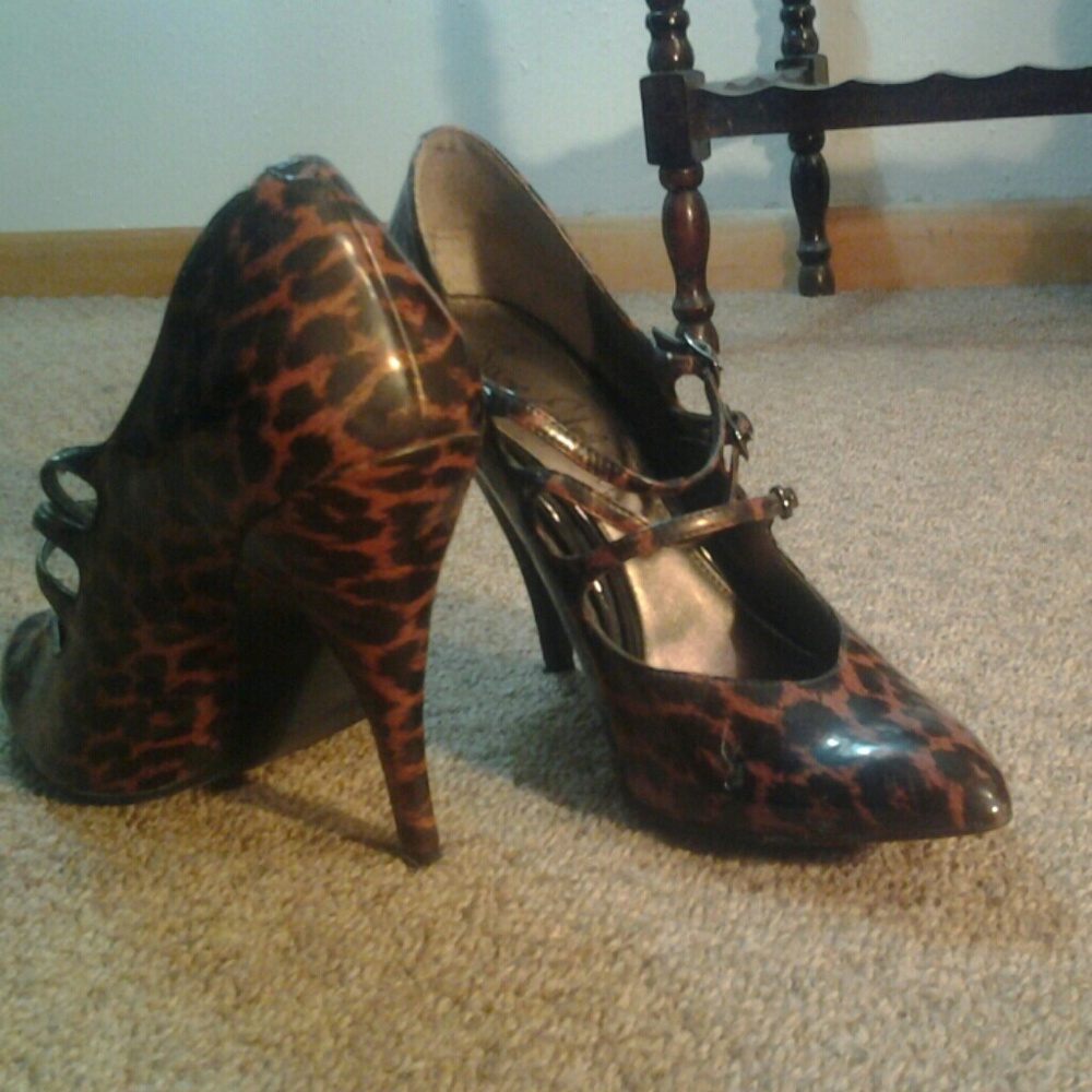 Sam Edelman pumps