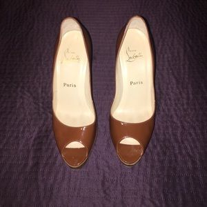 Christian Louboutin peep toe