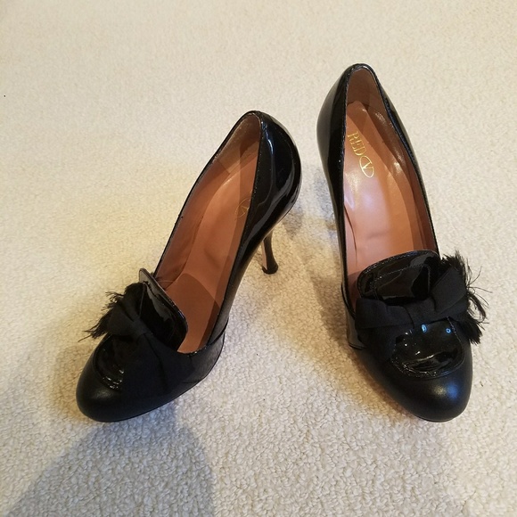 Valentino | Shoes | Valentino Black Patent Bow Pumps | Poshmark