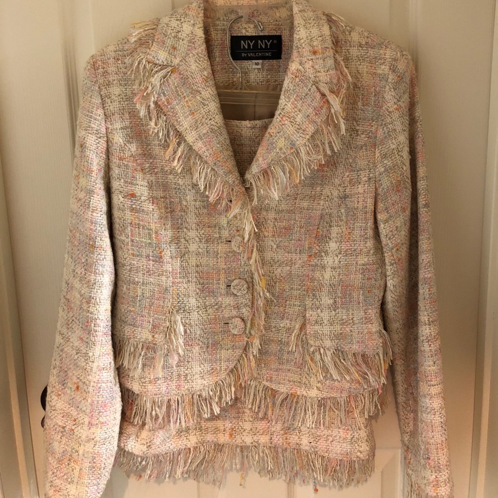 Ladies suit