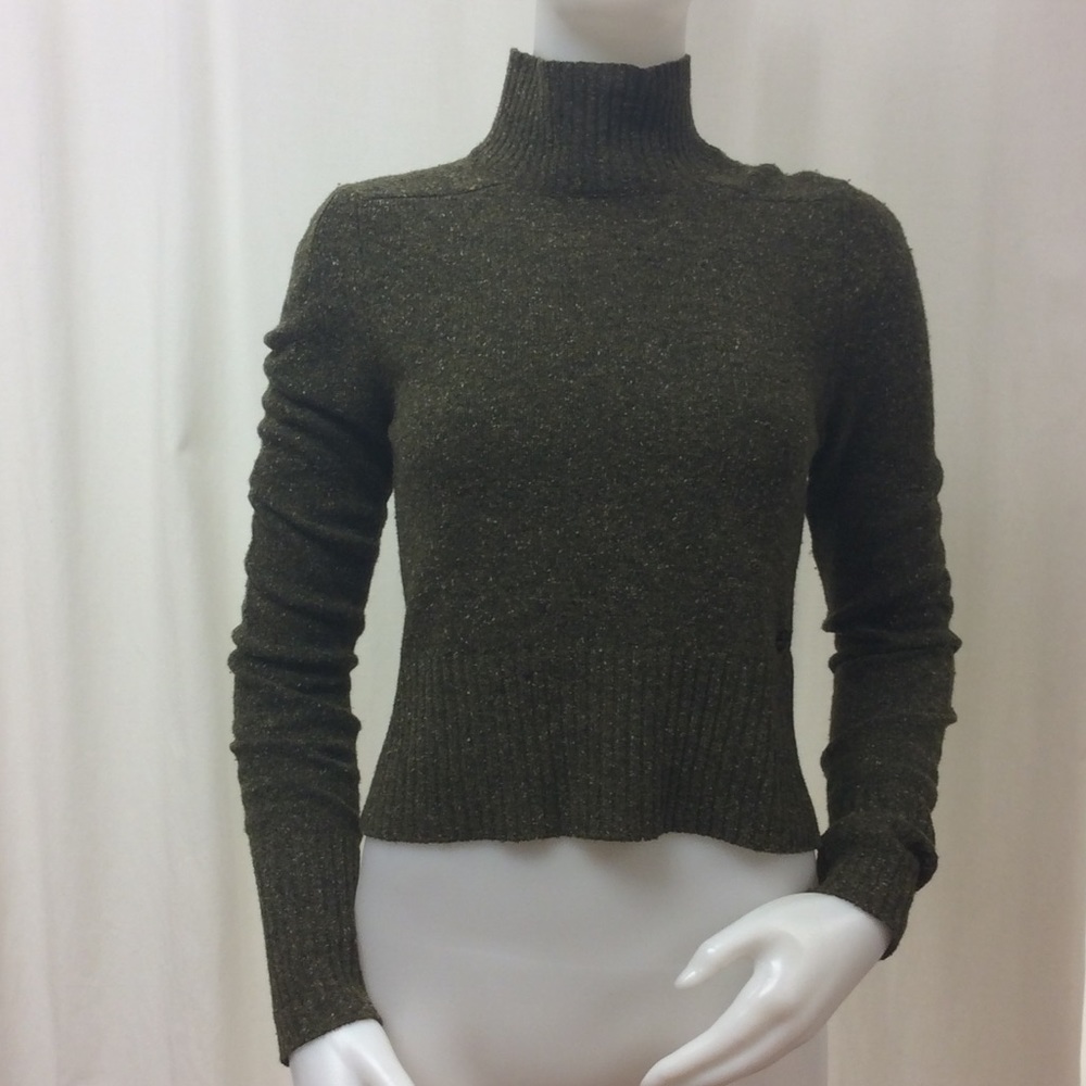 Burberry London Green Cropped  Longsleeve Sweater