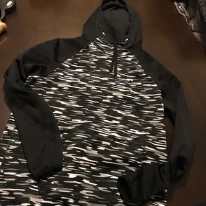 Nike Women’s Thermafit Camo Hoodie