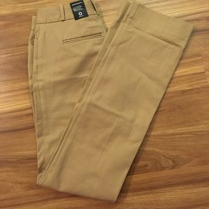 NWT The limited bootcut khaki. Size 0.