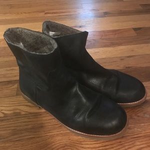 Gap leather booties 10