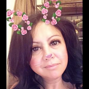 Meet your Posher, Yolanda