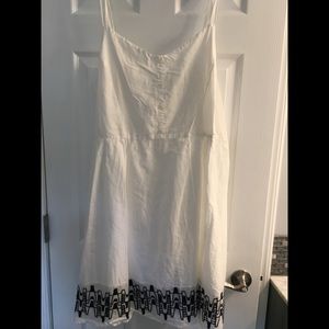 Old Navy white cotton dress with navy blue border.