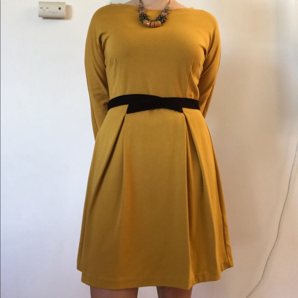 Girls from Savoy (Anthropologie) Yellow dress