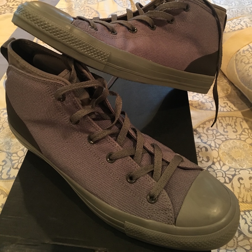 Size 13 charcoal grey (gray) Converse NWT