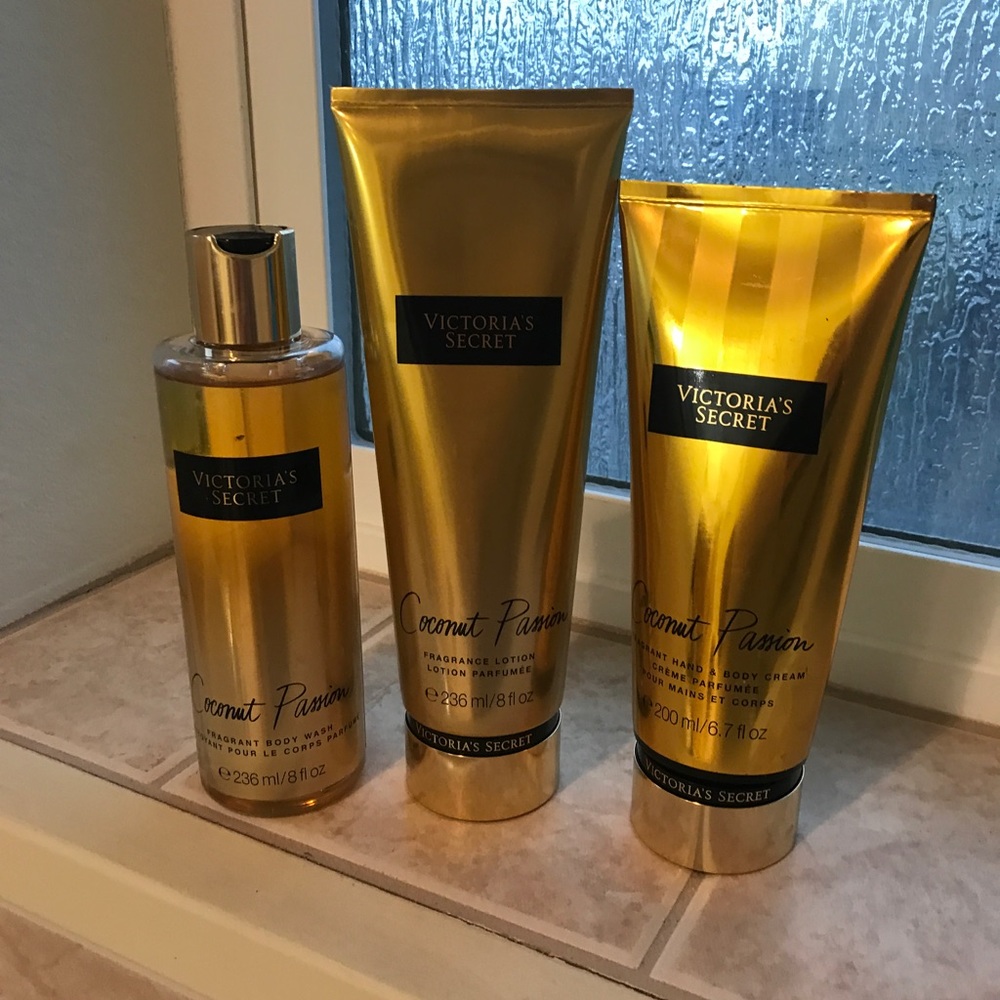 Victoria secret body set.