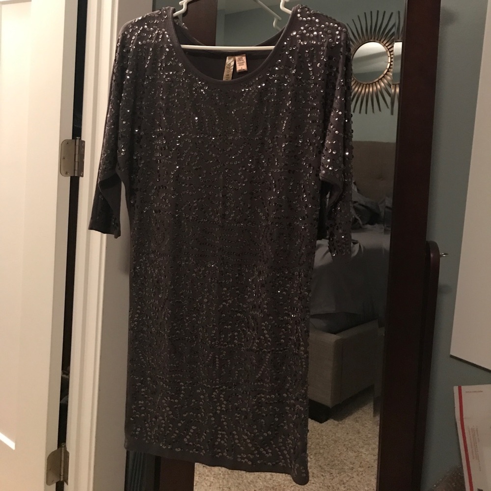 Women's Small sequence dress
