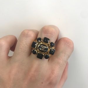Authentic CHANEL Black Stone Flower Cocktail Ring