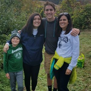 Meet your Posher, Marie