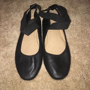 GUC Black Ballet Flats