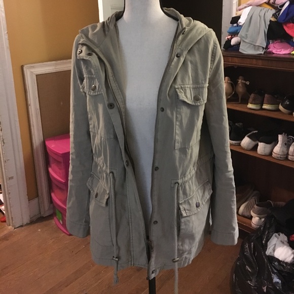 Forever 21 Jackets & Blazers - ⚡️BLACK FRIDAY SALE⚡️Hooded Utility Jacket