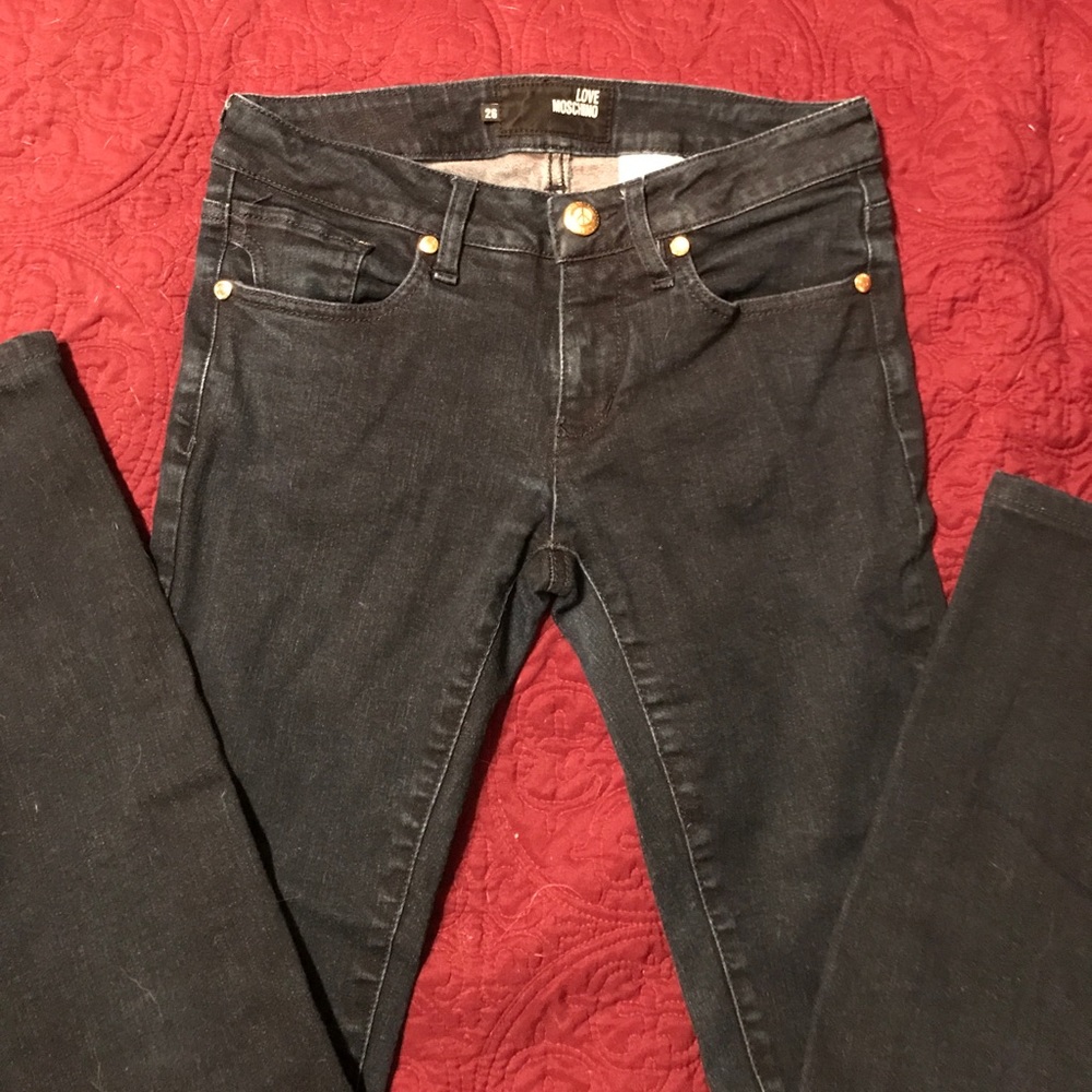 Love Moschino dark wash skinny leg denim size 26.