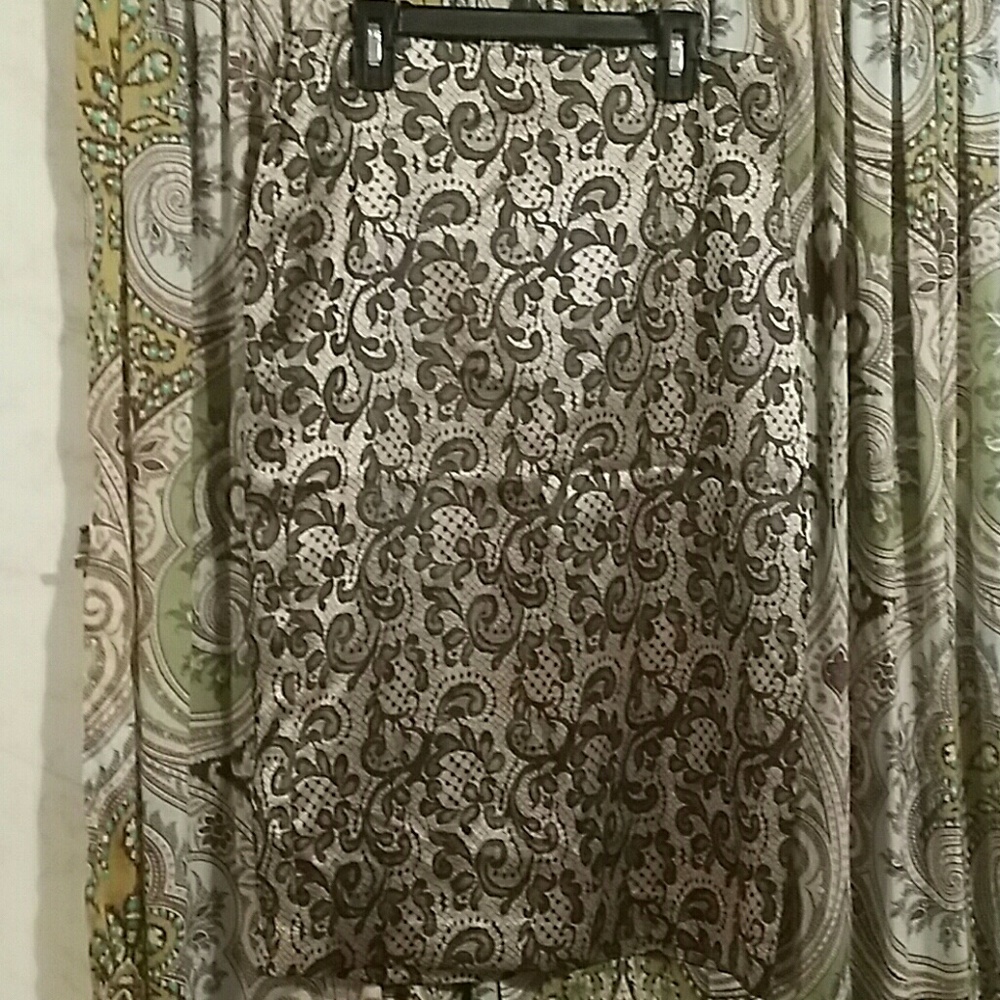 New York and Co gold skirt