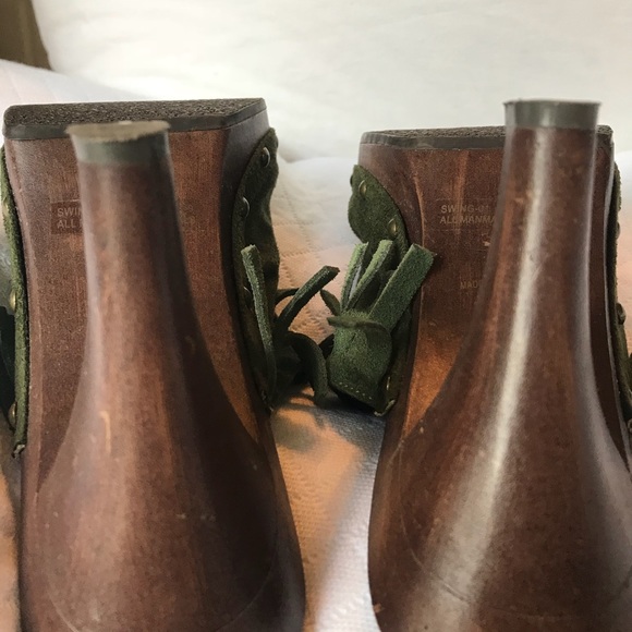 Green Clogs - Picture 3 of 4