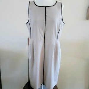 APT. 9 Taupe/Tan dress with pockets