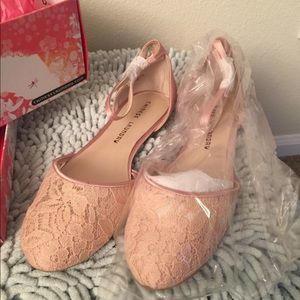Brand new Chinese Laundry ballet flats