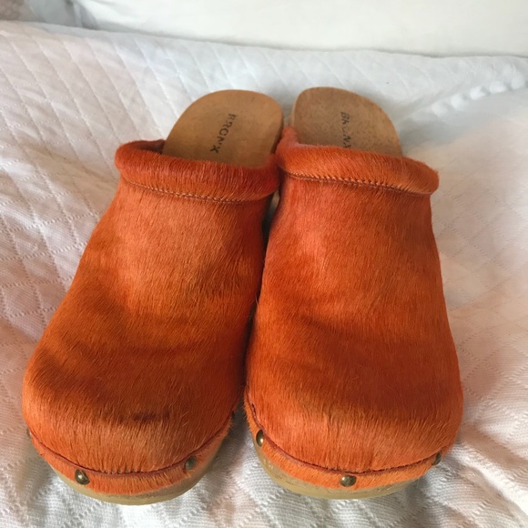Orange clogs - Picture 2 of 5