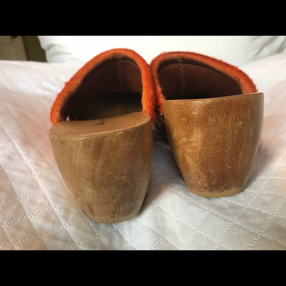 Orange clogs - Picture 3 of 5