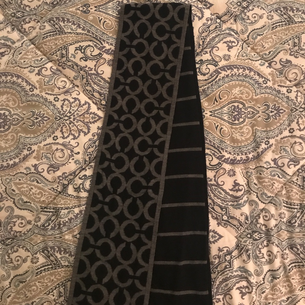 COACH Winter Scarf