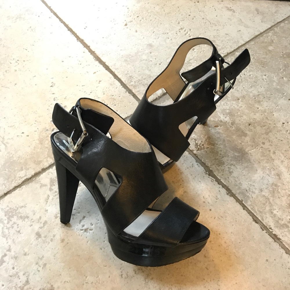 Authentic MICHAEL Michael Kors 'Carla' platforms