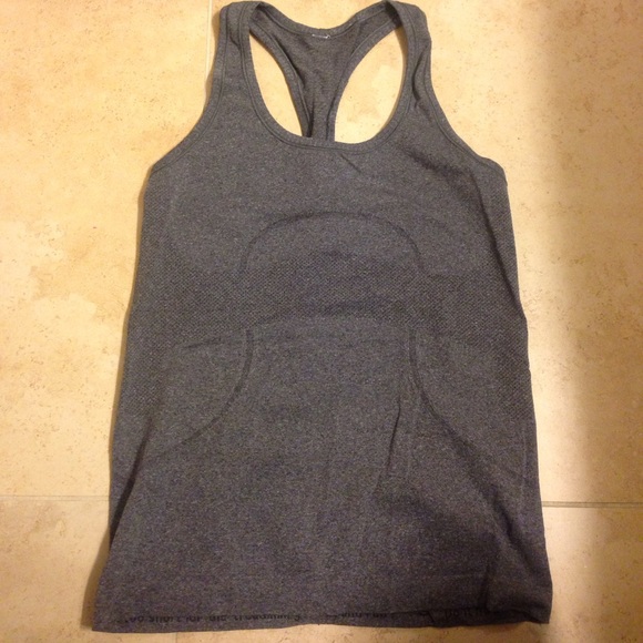lululemon athletica Tops - New Lululemon gray stretchy tank top. Size 4