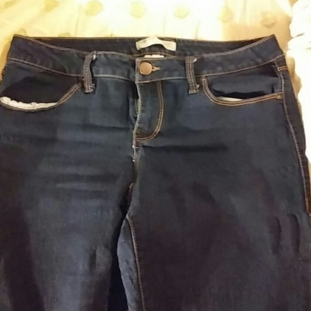 Juniors' jeans