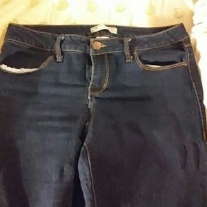 Juniors' jeans