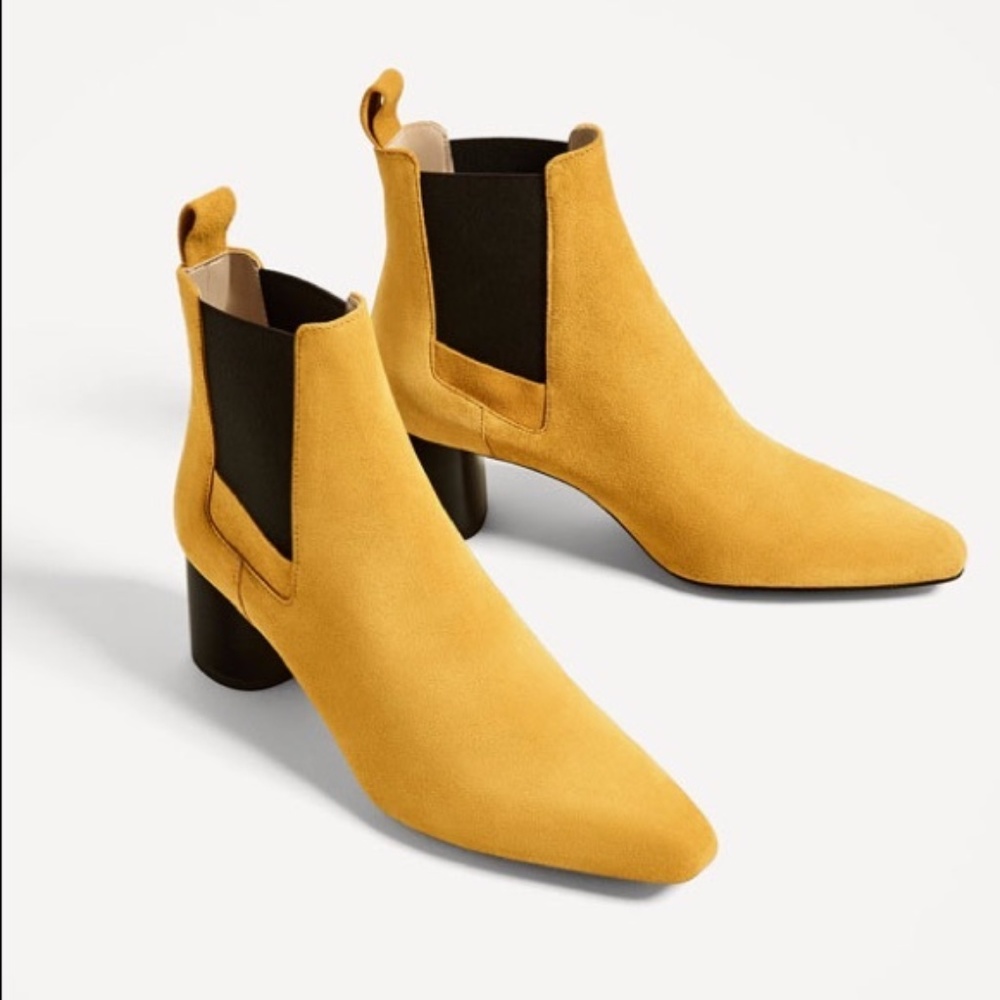 Zara mustard color leather stretch ankle boots