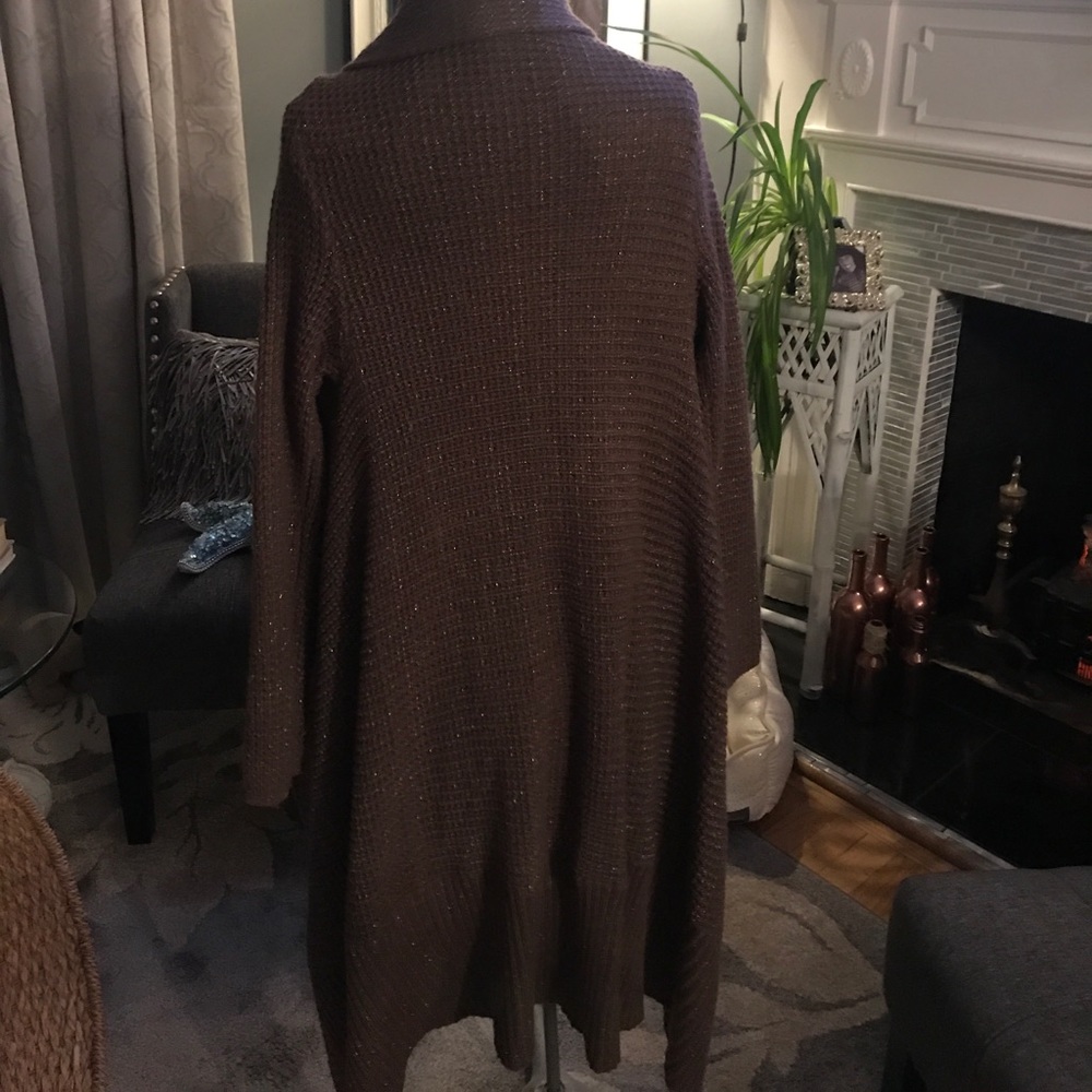 Sweater - Picture 3 of 5