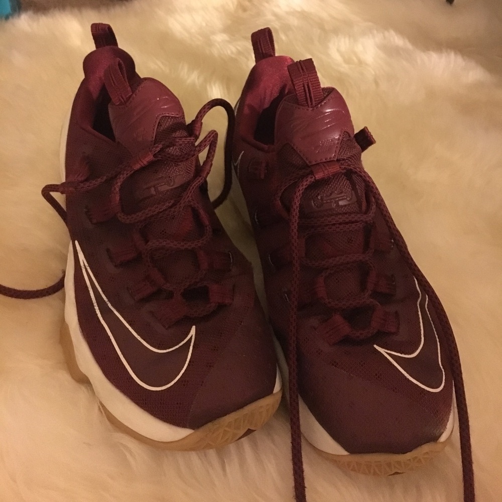 Maroon lebrons