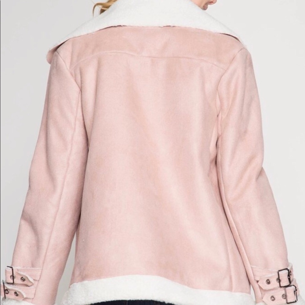 🌟Faux Shearling Jacket🌟 - Picture 4 of 5
